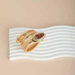 "שעון נשים יוקרתי ואיכותי, מנגנון קוורץ, רצועת מתכת נירוסטה, עיצוב אופנתי בצבע זהב."