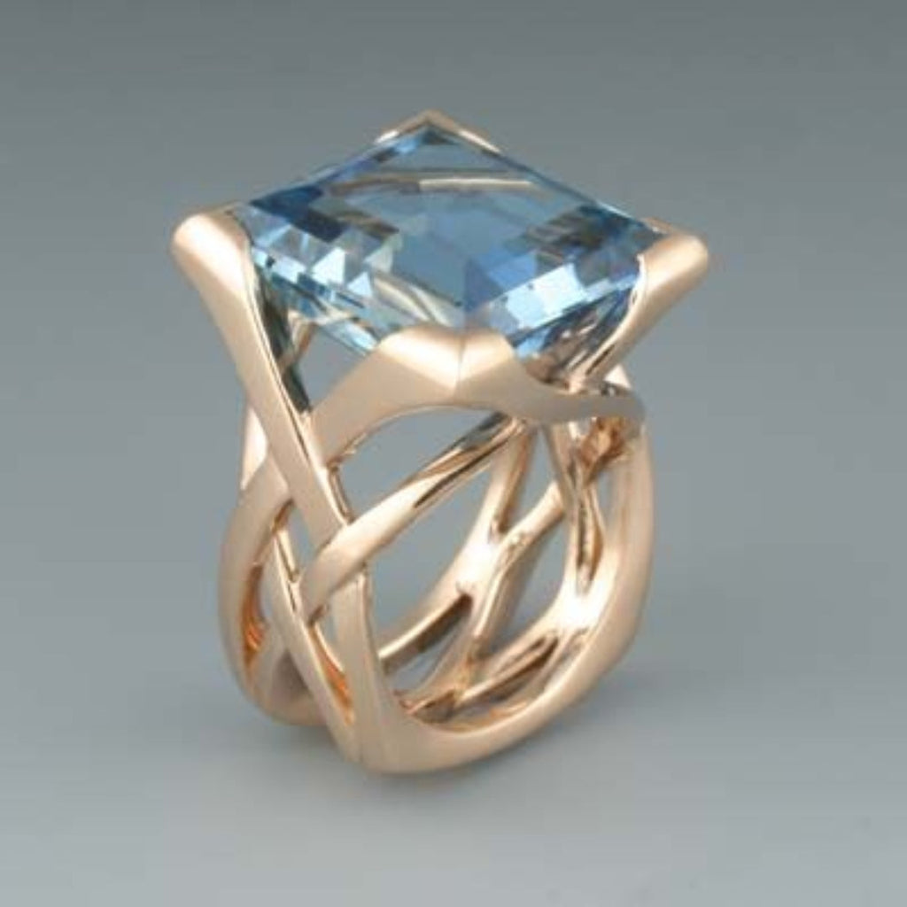 טבעת וינטאג' זהב ורוד כחול זירקוניה