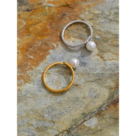 Thin ring with pearl and zirconia in Korean style with platinum and gold plating | Delicate luxury jewelry – Euphoria Jewels Co