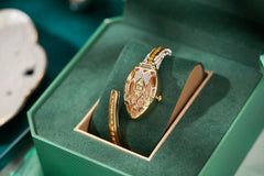 ✨ שעון קווורץ לנשים עם עיצוב נחש וצמיד ריינסטון – מתנה אופנתית לאישה 💎