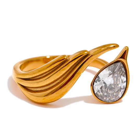Feather Ring with Zirconia Pave in 18k Gold Plating | Elegant Jewelry with a Sparkling Design – Euphoria Jewels Co