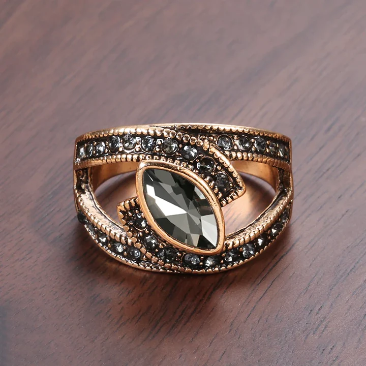 טבעת קריסטל שחורה