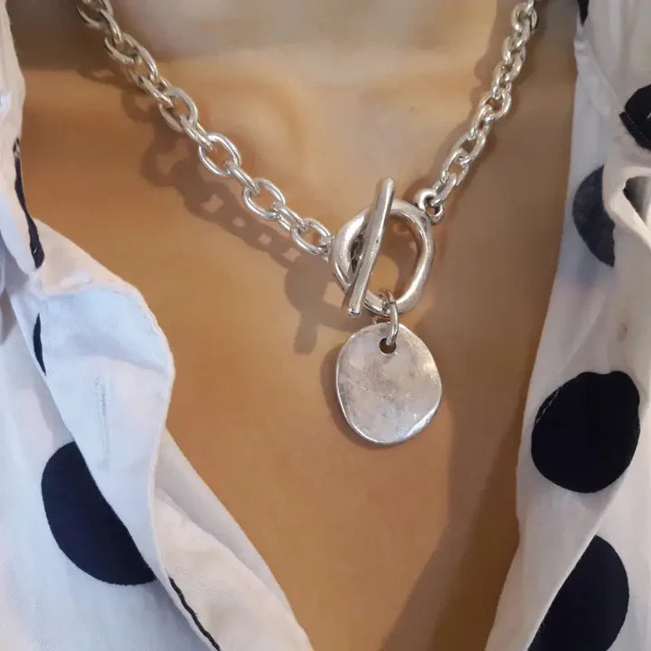 שרשרת עם תליון בצורת צלחת מכסף