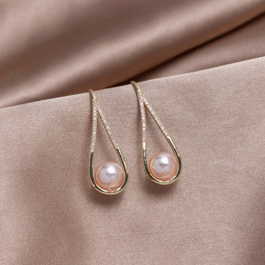 עגילי תליון פנינה עם אבני זירקוניה זהב