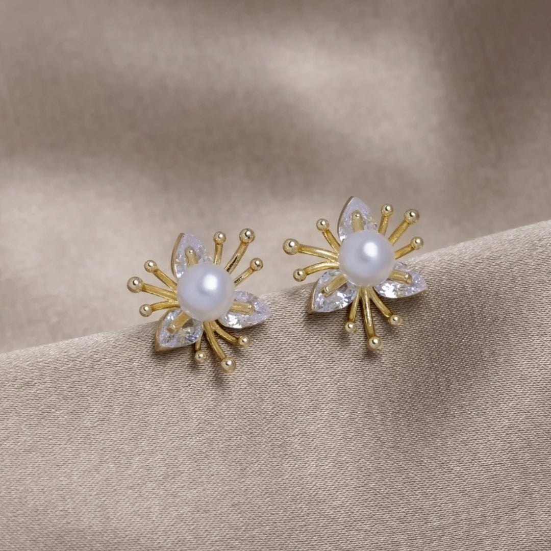 עגילי קריסטל ופנינה פרחוניים