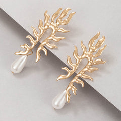 עגילי אלמוגים בגימור פנינת מים מתוקים