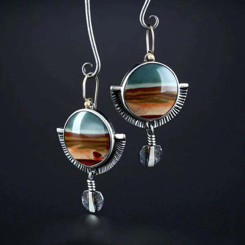 עגילים בסגנון אתני יצירתי